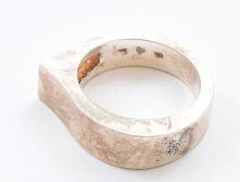 Ezüst (Ag) extravagáns gyűrű, jelzett, méret: 58, nettó: 11,3 g