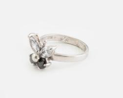 Ezüst (Ag) pillangós gyűrű, kőékítéssel, jelzett, m: 55, bruttó: 4g