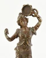 Jelzés nélkül: Táncosnő.
Francia, hidegen festett spiáter táncosnő,kezében tamburin és castagnette ...