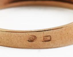 Arany (Au) 14K gyűrű, szintetikus kövekkel, jelzett, méret: 56, br: 3,9 g