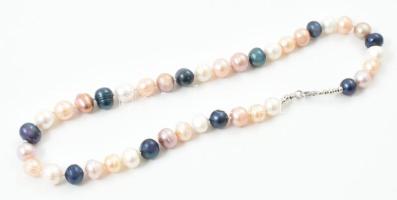 Exkluzív, nagy méretű tenyésztett gyöngy garnitúra, fehér, púder rózsaszín és irizáló kékes színű, n...