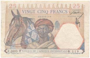 Francia Nyugat-Afrika 1942. 25Fr T:F folt, kis szakadás French West Africa 1942. 25 Francs C:F spot, small tear