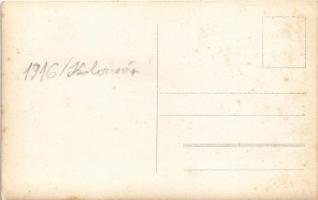 1916 Kolozsvár, Cluj; Osztrák-magyar katonák és gyerek puskával / WWI Austro-Hungarian K.u.K. milita...