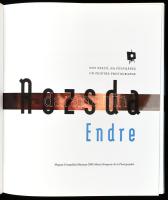 Egy festő, ha fényképez. Rozsda Endre. A magyar fotóművészet történetéből 35. Bp., 2004., Magyar Fot...