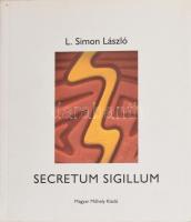 L. Simon László: Secretum Sigillum. Pixel-Könyvek No. 1. Bp.,2003,Magyar Műhely. Magyar és angol nyelven. Gazdag képanyaggal illusztrált. Kiadói papírkötés. Számozott (73./300) és a szerző által ALÁÍRT példány.   A szerkesztő, L. Simon László (1972-) József Attila-díjas író, költő, szerkesztő, politikus, a Magyar Nemzeti Múzeum későbbi igazgatója által Bujdosó Alpár (1935-2021) költő, mérnök, a Magyar Műhely szerkesztője a magyar avantgarde kiemelkedő alakja részére DEDIKÁLT példány.