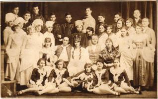 1929 Gyulafehérvár, Alba Iulia; Mézeskalács operett szereplői / theatre, actors and actresses, operetta play. photo (EB)