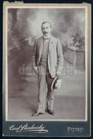 cca 1890 Pitesti, Carol Stankowky műteremben készült fotó egy úrról kabinetfotója 11x17 cm / Romanian photographer cabinet photo of a gentleman. 11x17 cm