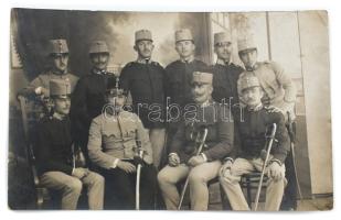 cca 1916 Fegyvergyakorlat után katonai csoportkép