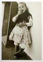 Csorba, Csilla: Magyar fotográfusnők. Bp., 2001., Enciklopédia. Benne Zinner Erzsébet, Rosie Ney, Ká...