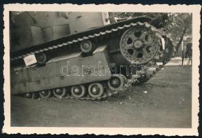cca 1943 Orosz harckocsi, fotó, 6×9 cm