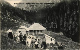 1907 Bucsecs-hegység, Butschetsch, Muntii Bucegi; Malajester-Grat mit Schutzhaus (1578 m). G. Gutt / menház, kirándulók / mountain rest house, hikers