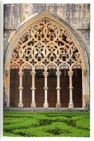 Nikolaus Pevsner: Az európai építészet története. Michael Forsyth bevezetőjével és utóiratával. Bp.,...