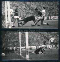 1965 A magyar labdarúgó-válogatott játékosai (köztük Albert Flórián) a mérkőzés előtti felsorakozásn...