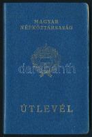1978 A Magyar Népköztársaság által kiállított, fényképes kék útlevél, sok bélyegzéssel, vízummal (Sv...
