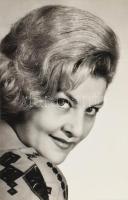 Ágai Karola (1927-2010) Liszt Ferenc- és Kossuth-díjas operaénekesnő, 1 db fotó + 3 db negatív