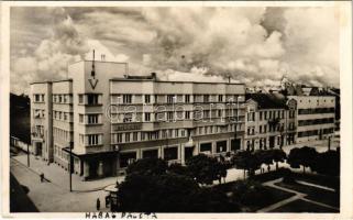 Újvidék, Novi Sad; Habag palota, üzletek. Urbán Ignác és Fia kiadása / palace, shops (ragasztónyom / glue marks)