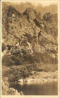 1936 Tátra, Magas-Tátra, Vysoké Tatry; Osterva nad Popradskym plesem / Oszterva és Poprádi-tó / mountain, lake. Fot. Karol Plicka (kis szakadás / small tear)