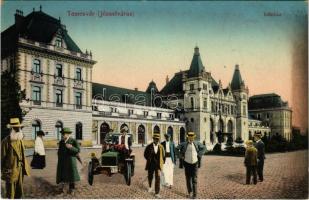 Temesvár, Timisoara; Józsefvárosi indóház, vasútállomás. Montázs autóval / Iosefin railway station. Montage with automobile