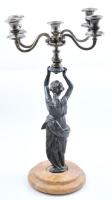 Gyertyatartó.
Antik figurális gyertyatartó, spiáter női alak kezében szürke fém 5 ágú gyertyatartóv...
