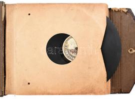 cca 1930 12 db gramofon lemez: Nóták, slágerek, egy tartóban