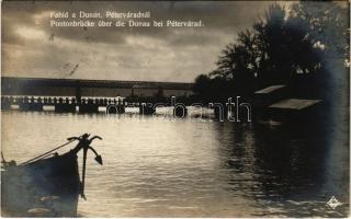 1915 Újvidék, Novi Sad; fahíd (hajóhíd) a Dunán Péterváradnál / Pontonbrücke über die Donau / pontoon bridge on the Danube