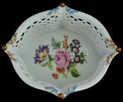 Wallendorf virágmintás porcelán bonbonier, matricás, jelzett, apró kopásokkal, 8,5x16,5x20 cm