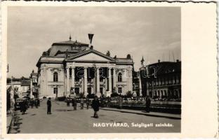 1940 Nagyvárad, Oradea; Szigligeti színház, autó / theatre, automobile. photo + "1940 Nagyvárad visszatért" So. Stpl