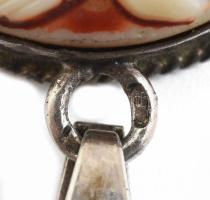 Ezüst (Ag) nyaklánc, celluloid kámea berakásos medállal, jelzett, bruttó: 21,5 g