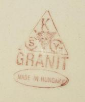 2 db fajansz Gránit tál. Matricás, jelzett, kis kopással d: 18 cm