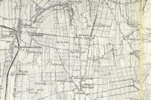 cca 1900-1940 24 db vegyes régi katonai térkép, közte néhány vászonra kasírozott, vegyes méretben és...