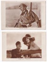 43 db RÉGI képeslap: külföldi színészek és színésznők, mozi jelenetek / 43 pre-1945 postcards: non-H...