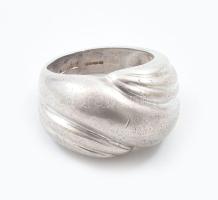Ezüst (Ag) köves gyűrű m: 48, 5,6 g Jelzett