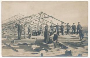 1910 Pélmonostor, Beli Manastir; cukorgyári munkástelep (?) építkezés / construction of the sugar factory colony (?). photo
