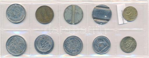 10db-os magyar és külföldi zsetontétel, közte 1933. "BSZKRT Kisszakaszjegy" sárgaréz közle...