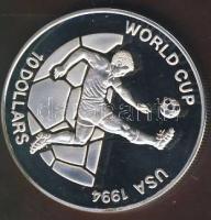 Fiji-szigetek 1993. 10$ Ag "Labdarúgó VB" T:PP