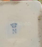 Capodimointe kehely, jelzett, kopott, m: 9 cm