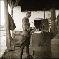 Katonák a II. világháborúban, 5 db síkfilm negatív, 6×6 cm