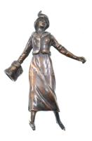 Korcsolyázó lányka. Bronz szobor. Jelzés nélkül 16 cm