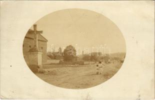 1906 Lippa, Lipova (?); utca, kereszt / street view, cross. photo (EK)