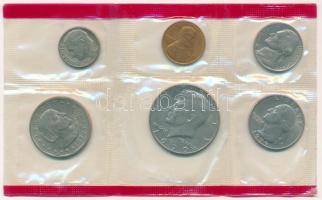 Amerikai Egyesült Államok 1979D 1c - 1/2$ (6xklf) forgalmi sor műanyag csomagolásban T:UNC  USA 1979D 1 Cent - 1/2 Dollar (6xdiff) coin set in foil packing C:UNC