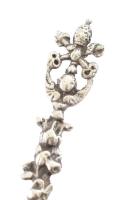 Ezüst (Ag) Vatikán motívumos díszkanál. Jelzett (800), nettó: 8 g, h: 10,5 cm