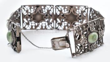 Ezüst (Ag) exkluzív karkötő jáde berakással, filigrán kidolgozással, biztonsági lánccal, jelzett, h:...