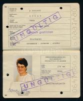 cca 1956-2000 osztrák okmányok, 7 db útlevél és 5 db egyéb igazolvány, többek közt egy vadászigazolv...