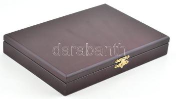 Borkóstoló készlet dobozban, 19x27 cm