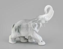 Porcelán elefánt, jelzés nélkül, kézzel festett, hibátlan 13 cm