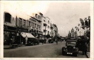 Marosvásárhely, Targu Mures; Fő tér, Splendid szálló, Kertész Rezső, Révész Béla rt. és Balint testvérek üzlete, autók, piac / main square, sahops, automobiles, market