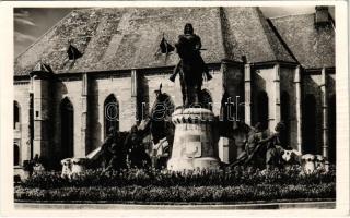 1940 Kolozsvár, Cluj; Mátyás király szobor / statue (gyűrődések / creases)