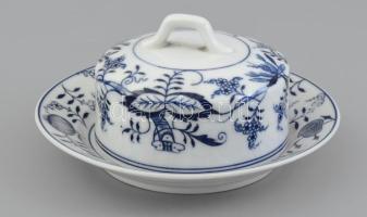 Hüttl Tivadar, Aquincum hagyma mintás porcelán vajtartó. Máz alatti kék festés, jelzett ,hibátlan 16 cm