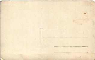 Osztrák-magyar katonatiszt a családjával / Austro-hungarian soldier with his family (K.u.K.). photo ...