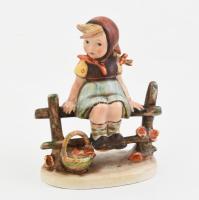 Hummel Goebel figura, kerítésen ülő kislány, kézzel festett fajansz, jelzett, hibátlan, m: 13 cm